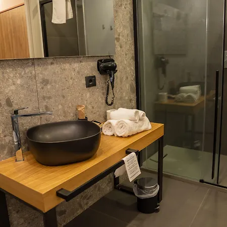 Hart Boutique Hotel 3*